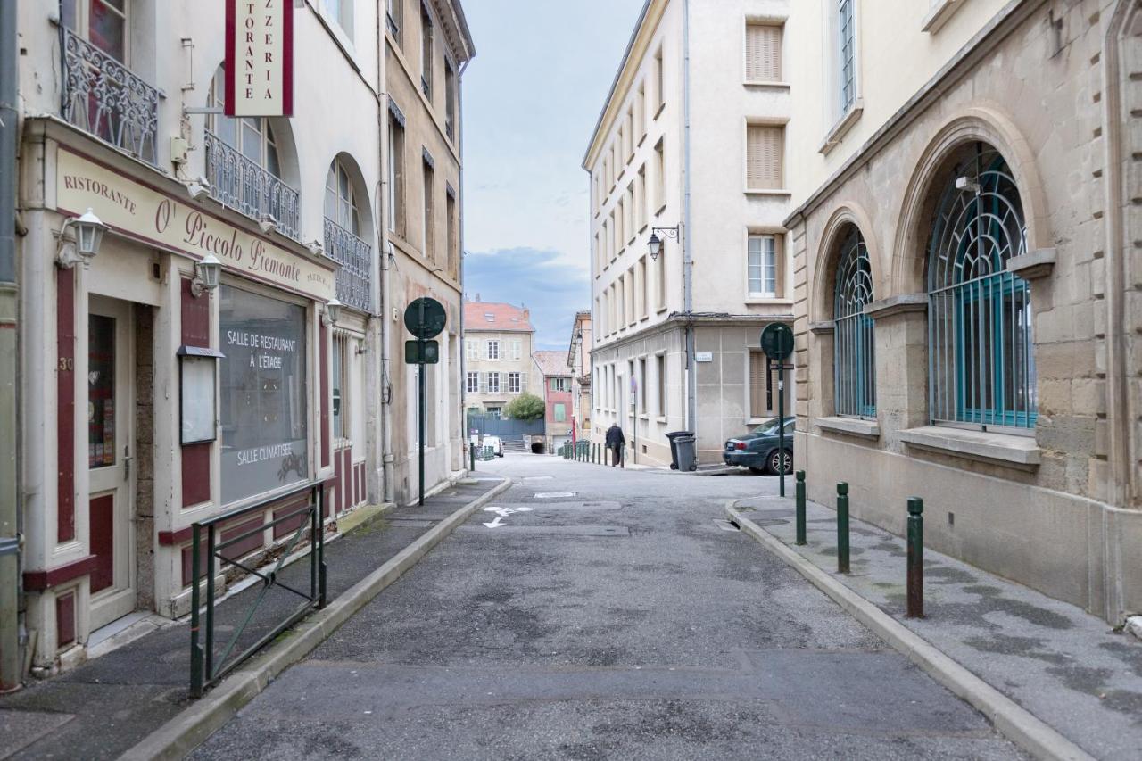 Appartement Lumineux 1 Chambre Hypercentre Place St Jean Valence  Bagian luar foto